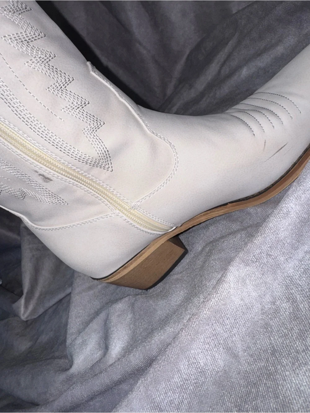N/A elegant white